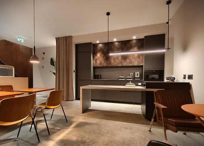 Moderninfluence - 4*