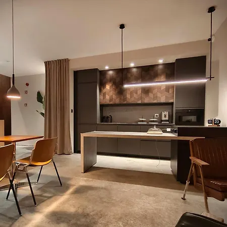 Moderninfluence - 4*